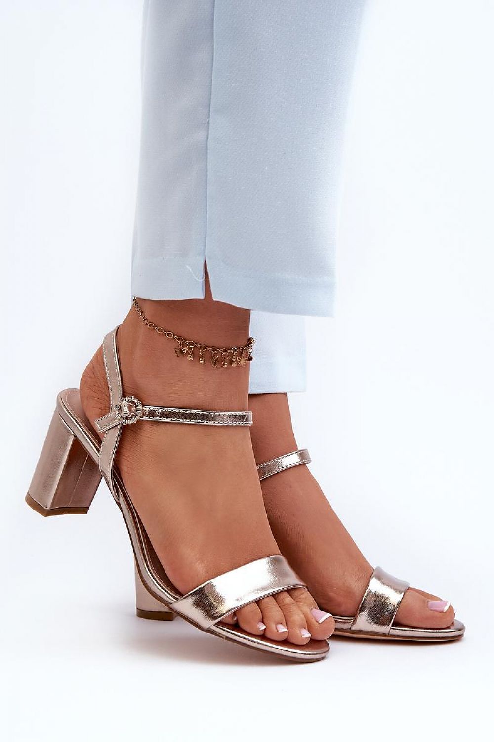 Sandalen mit Absatz Model 197085 Step in style