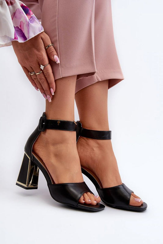 Sandalen mit Absatz Model 197088 Step in style
