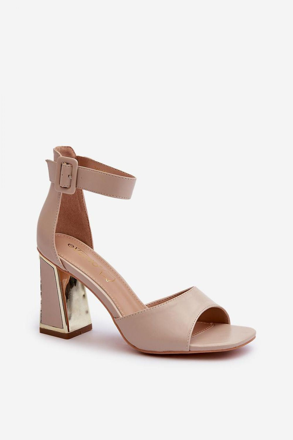 Sandalen mit Absatz Model 197089 Step in style
