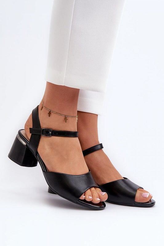 Sandalen mit Absatz Model 197095 Step in style