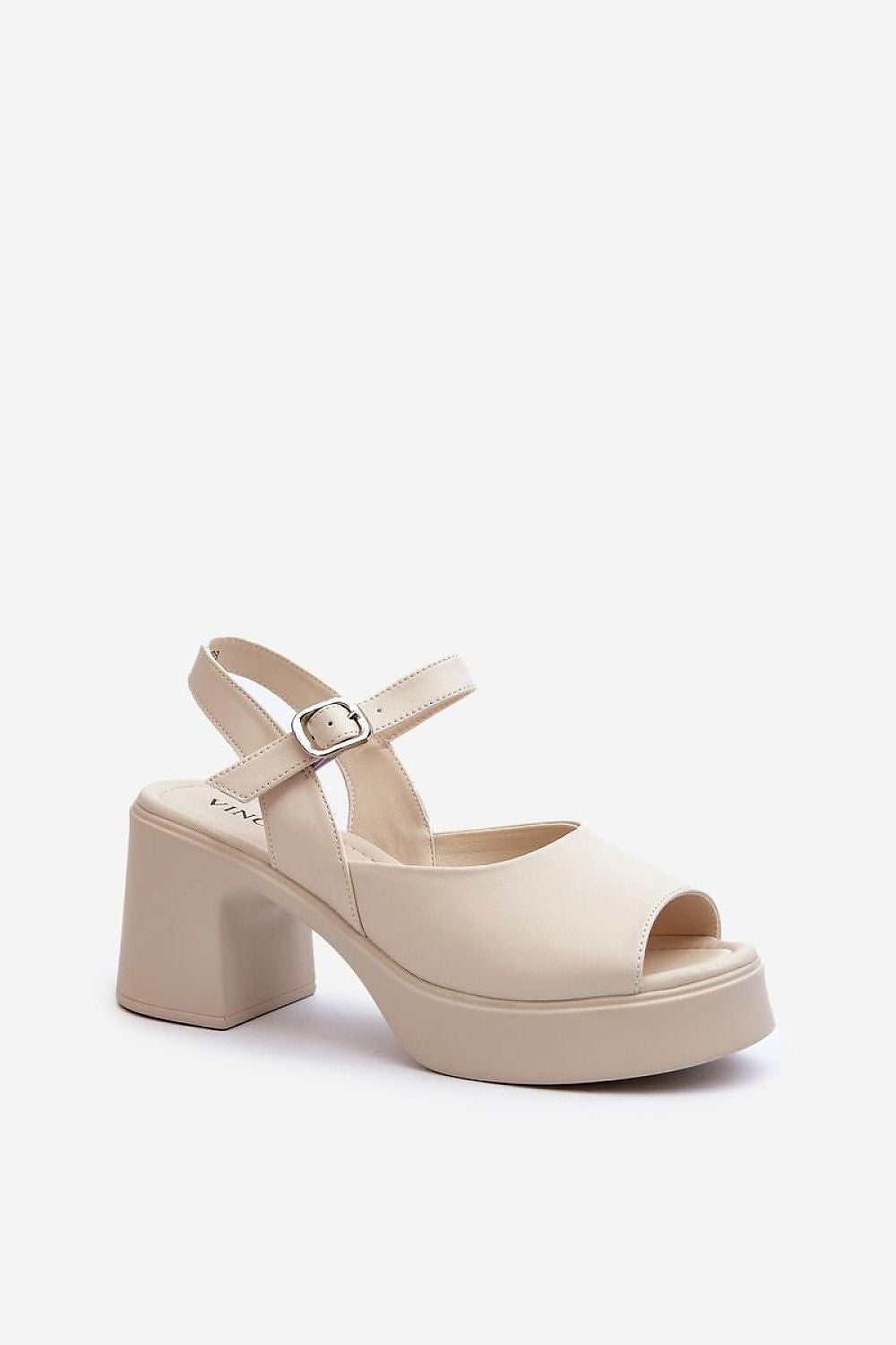 Sandalen mit Absatz Model 197106 Step in style
