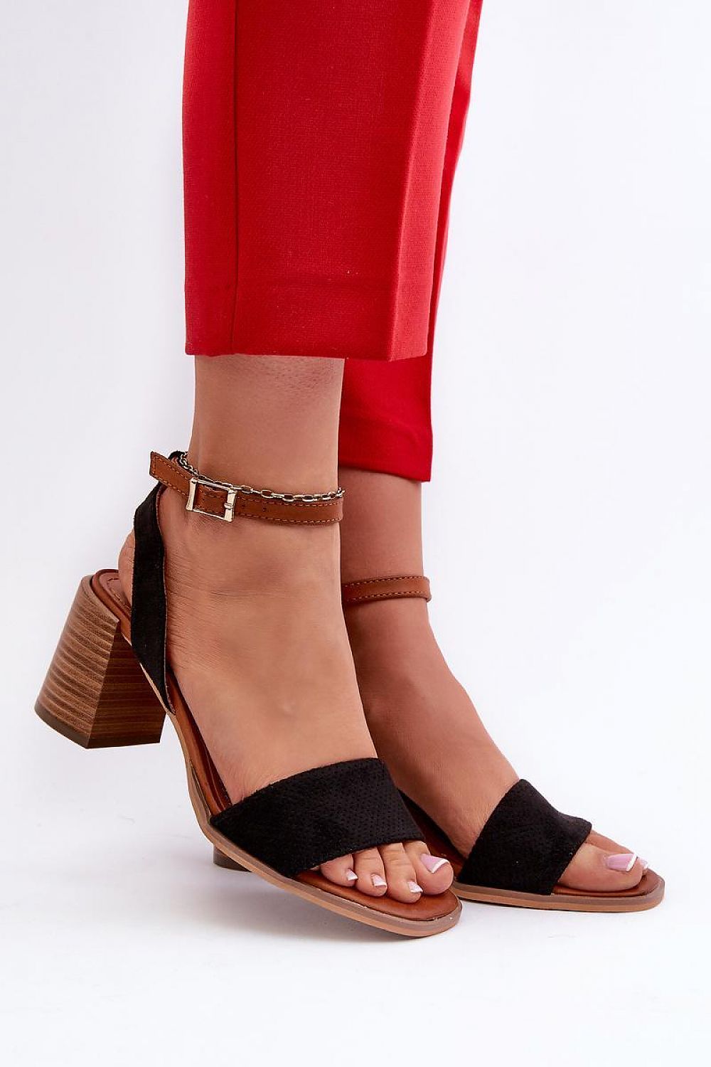 Sandalen mit Absatz Model 197169 Step in style