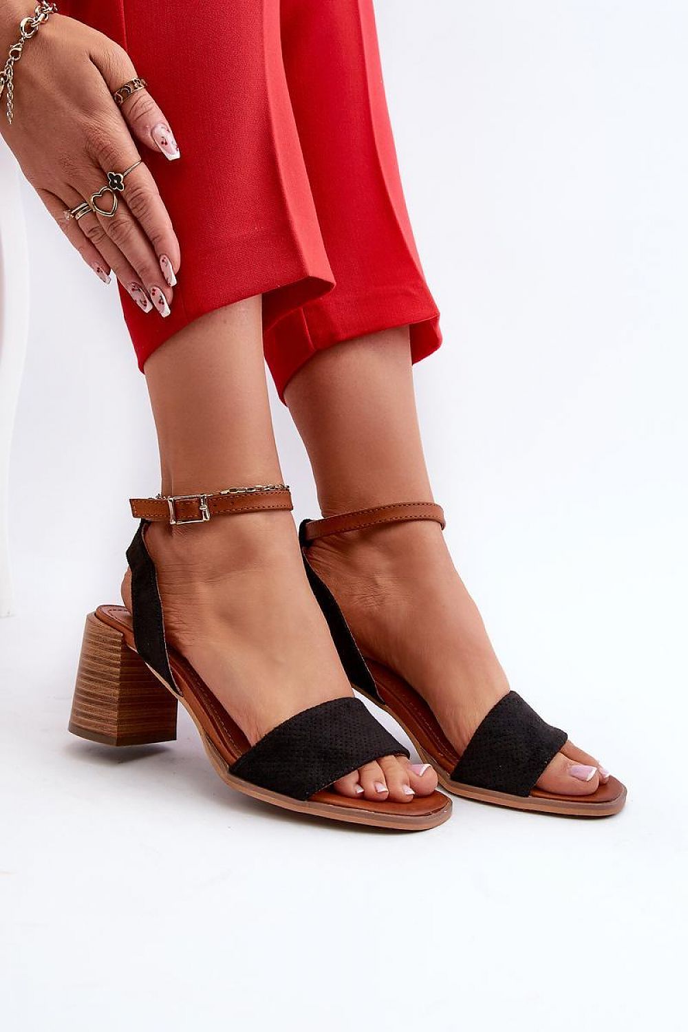 Sandalen mit Absatz Model 197169 Step in style
