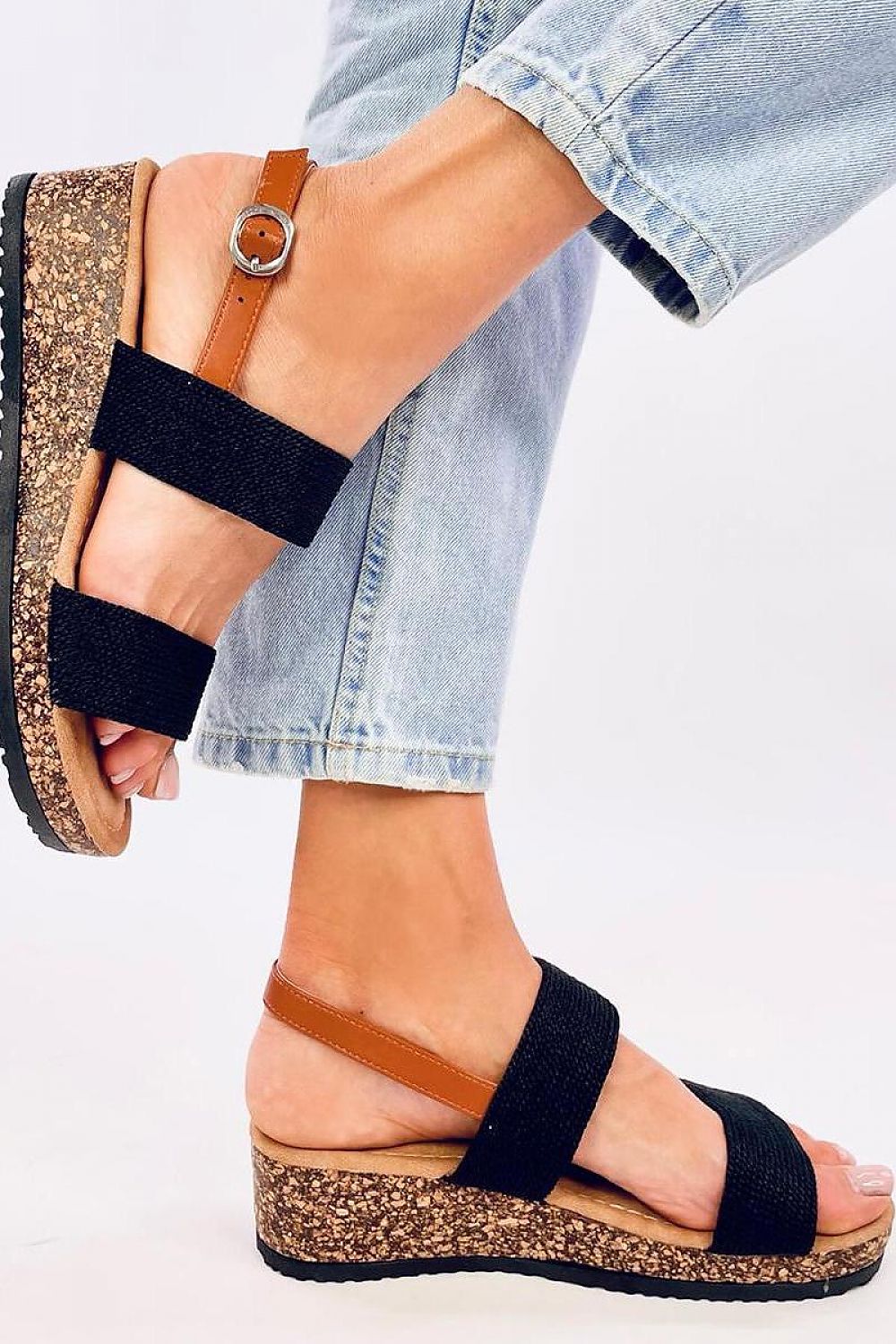 Sandalen mit Absatz Model 197256 Inello