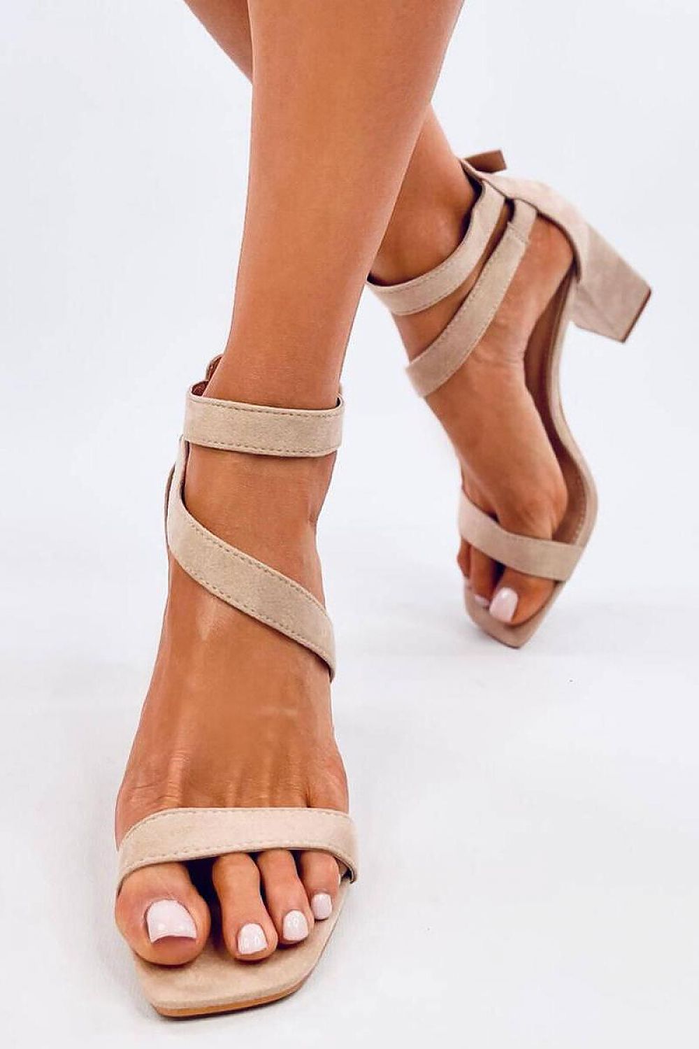 Sandalen mit Absatz Model 197319 Inello