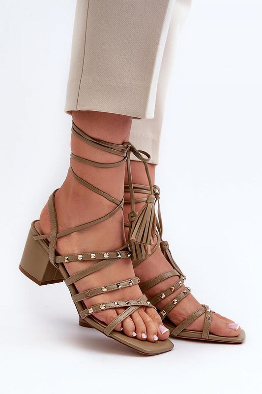 Sandalen mit Absatz Model 197585 Step in style