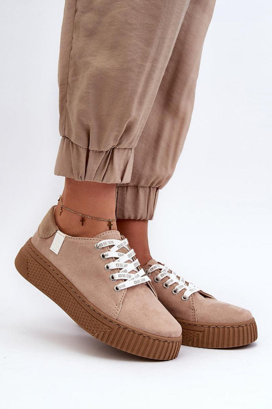 Sneakers Model 197885 Step in style