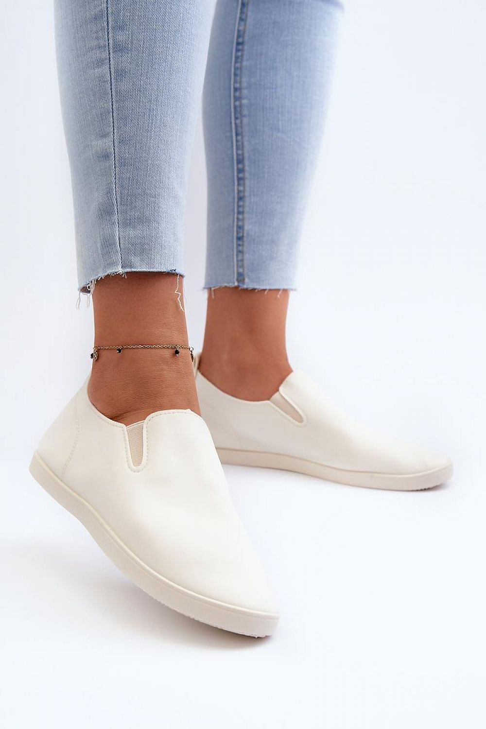 Sneakers Model 197890 Step in style