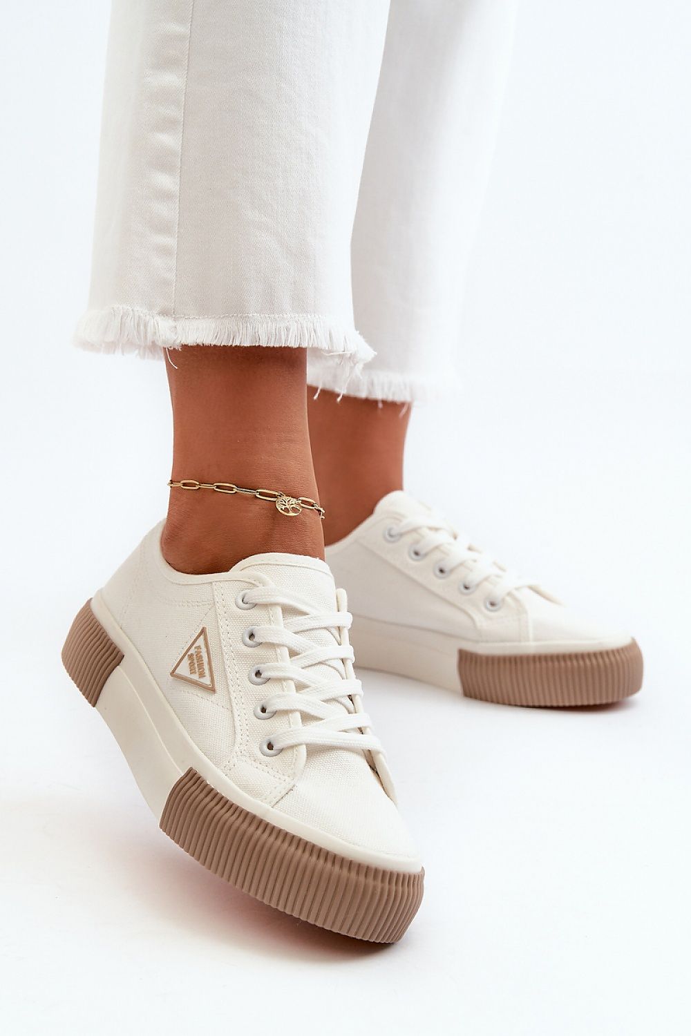 Sneakers Model 198457 Step in style
