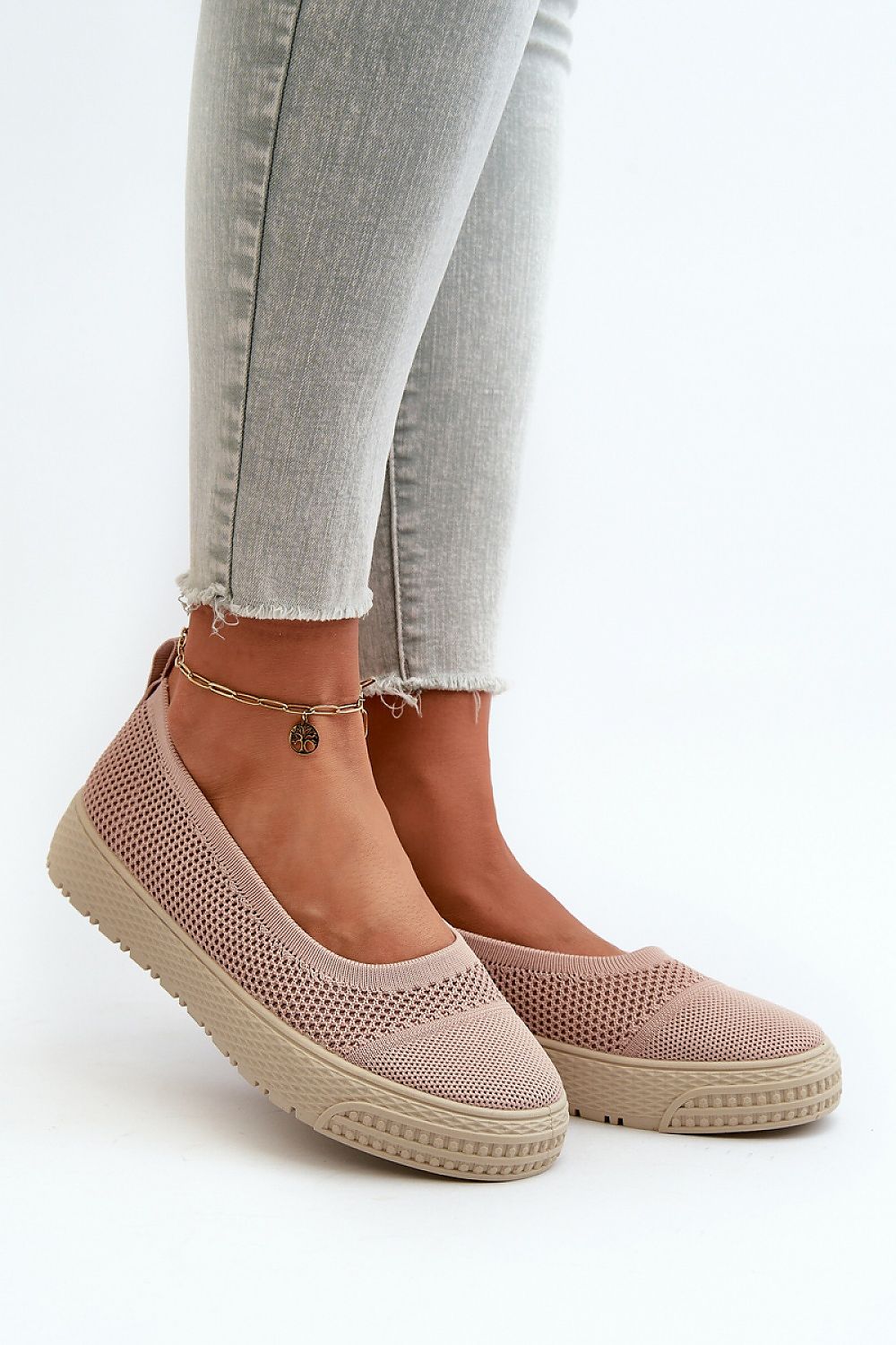 Sneakers Model 198469 Step in style