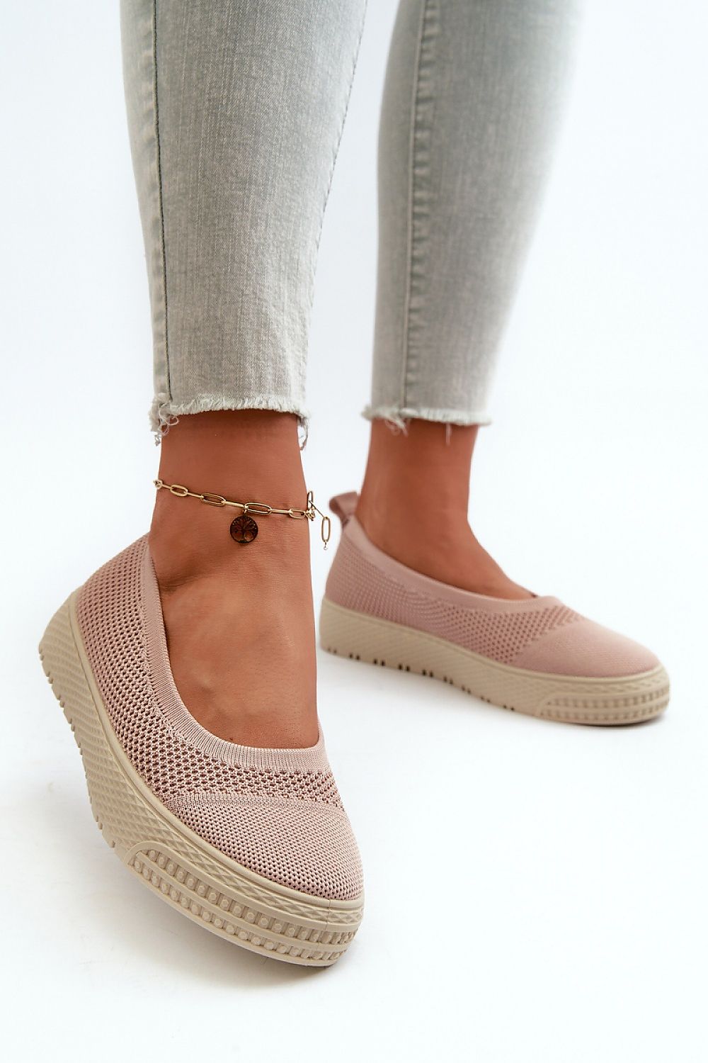 Sneakers Model 198469 Step in style