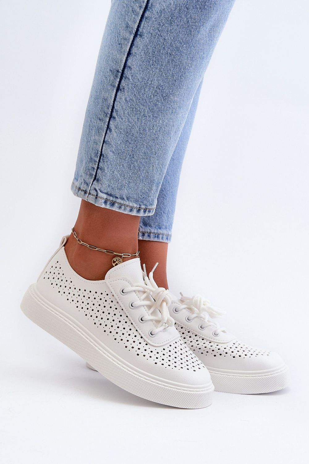 Sneakers Model 198572 Step in style