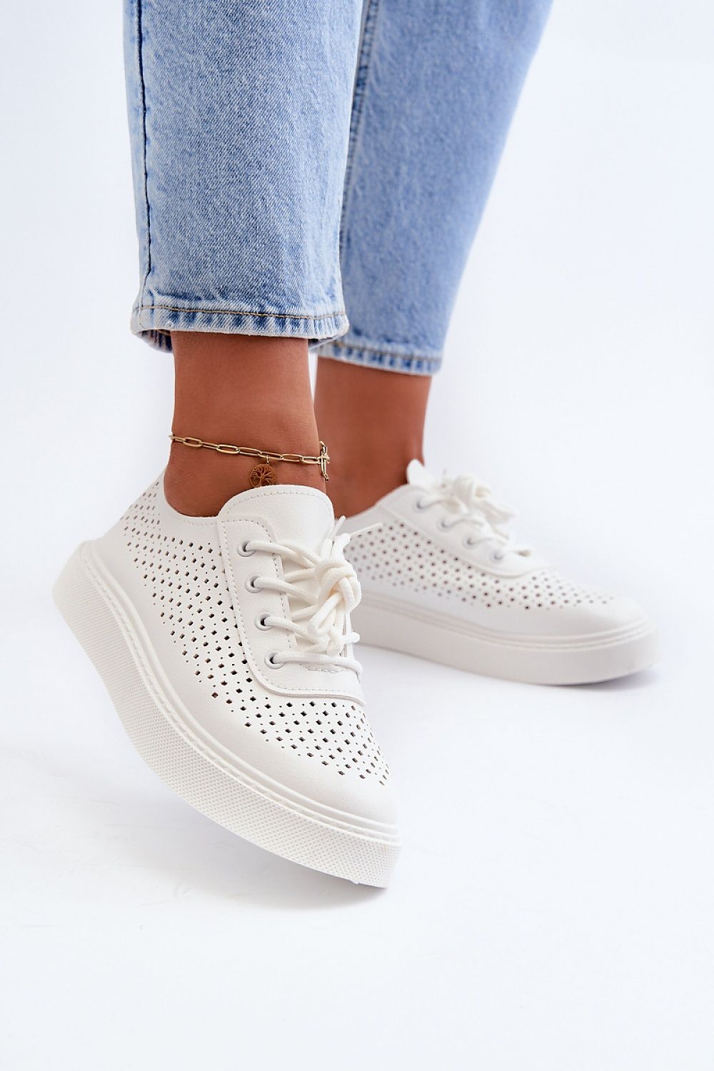 Sneakers Model 198572 Step in style