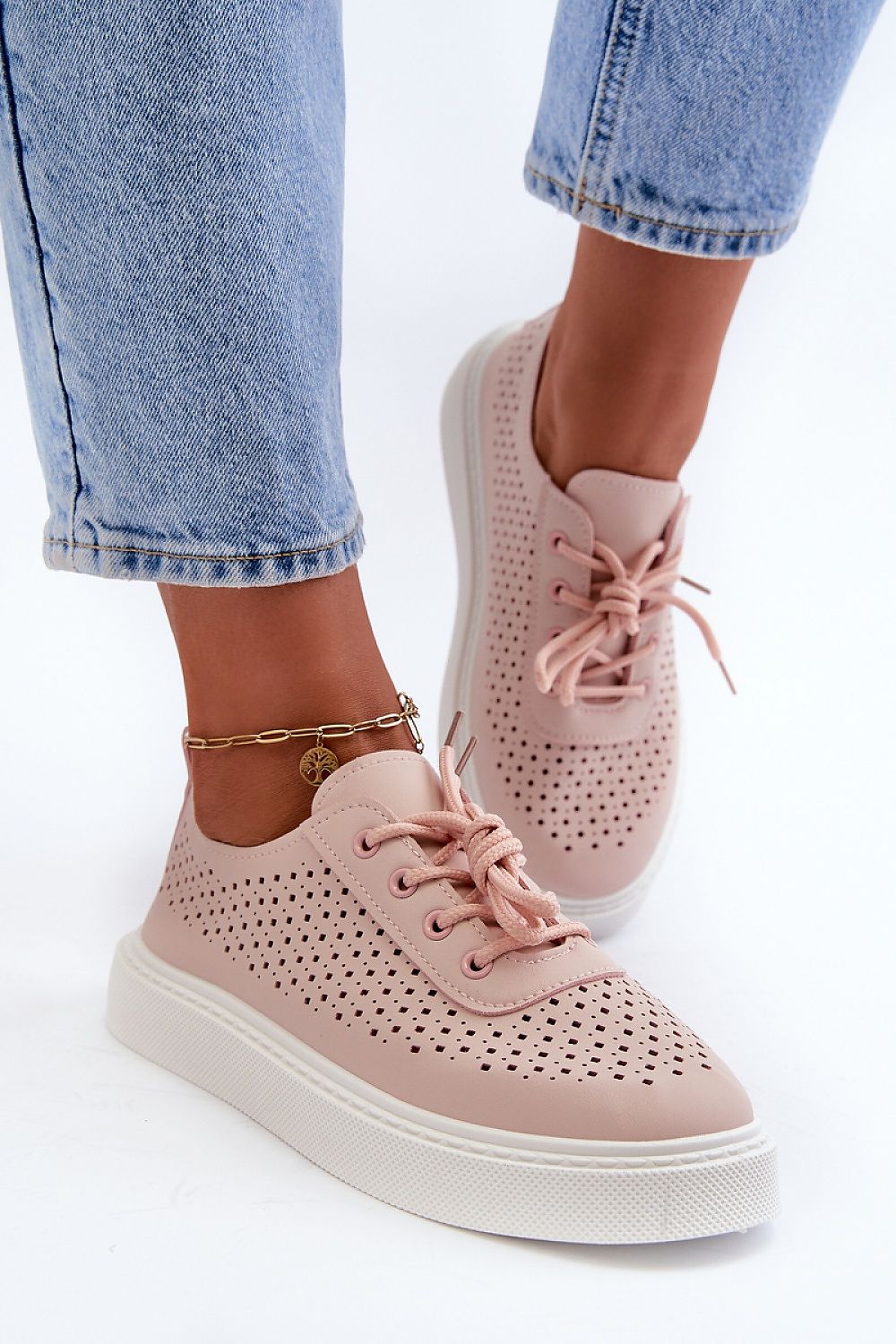 Sneakers Model 198573 Step in style