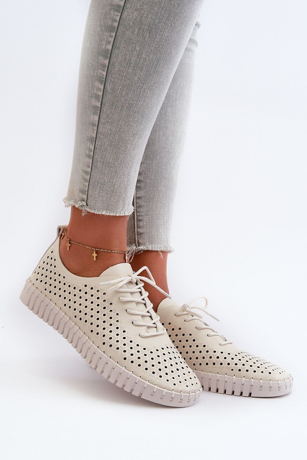 Sneakers Model 198715 Step in style