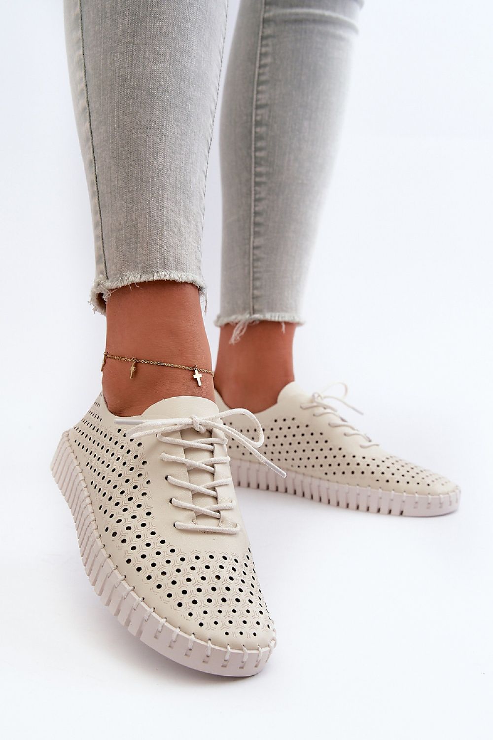 Sneakers Model 198715 Step in style