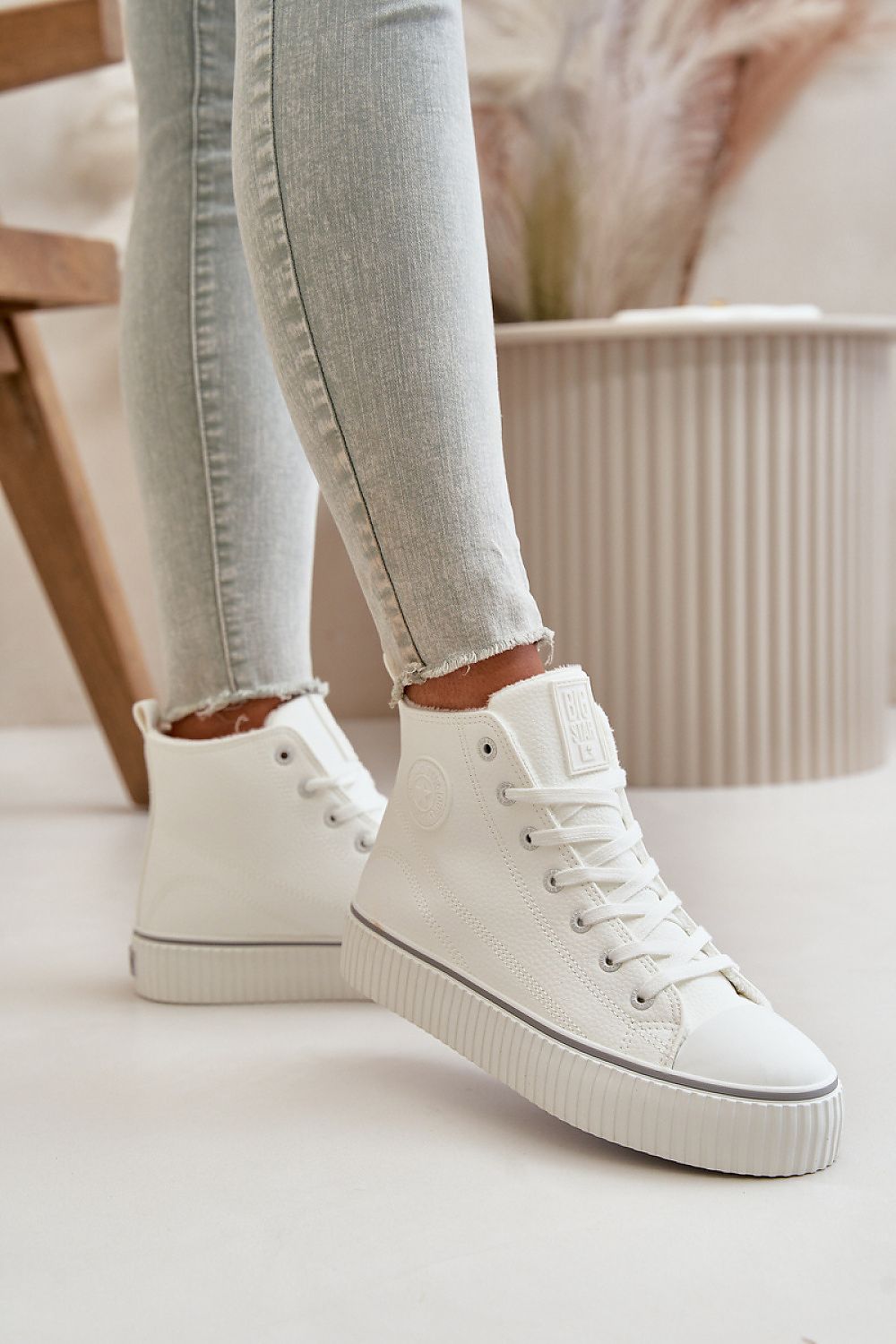 Sneakers Model 199912 Step in style