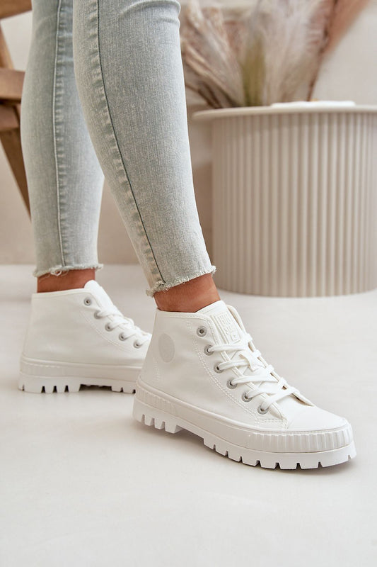 Sneakers Model 199914 Step in style