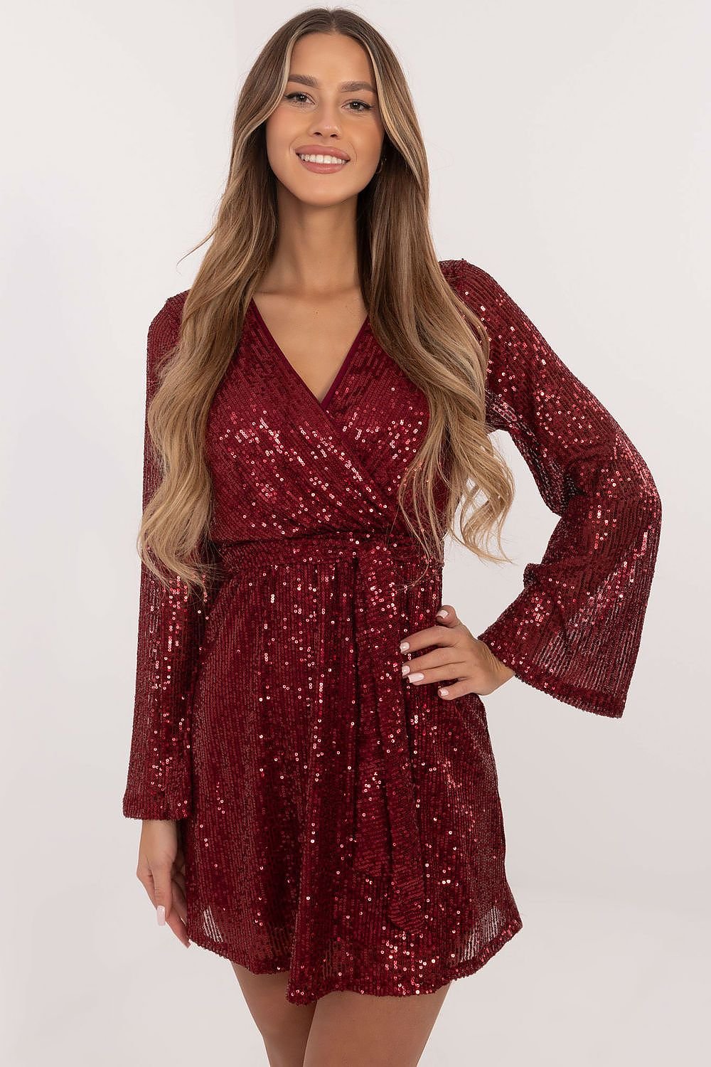 Kurzes Kleid Model 203725 Italy Moda