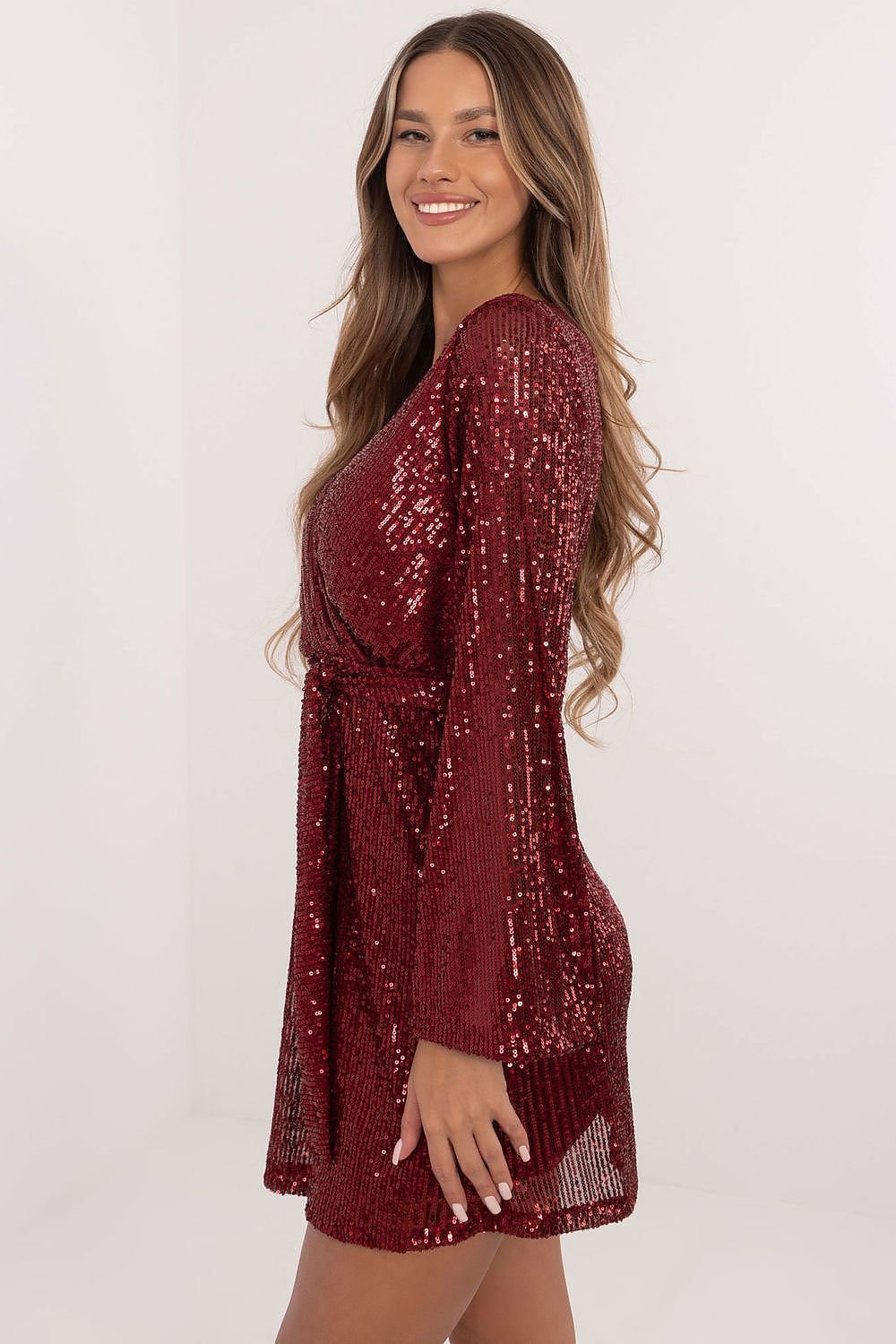 Kurzes Kleid Model 203725 Italy Moda