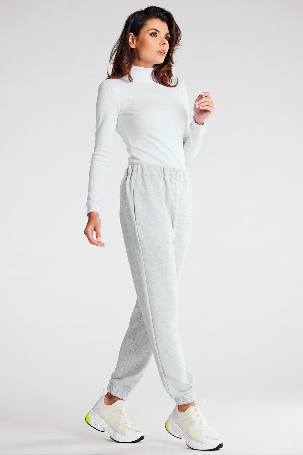  Sportanzug Hosen model 231457 Infinite You 