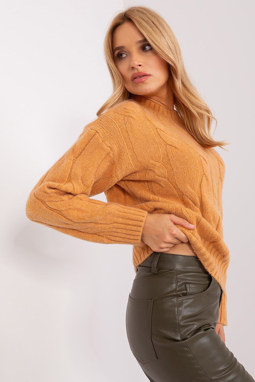  Pullover model 231706 Factory Price 