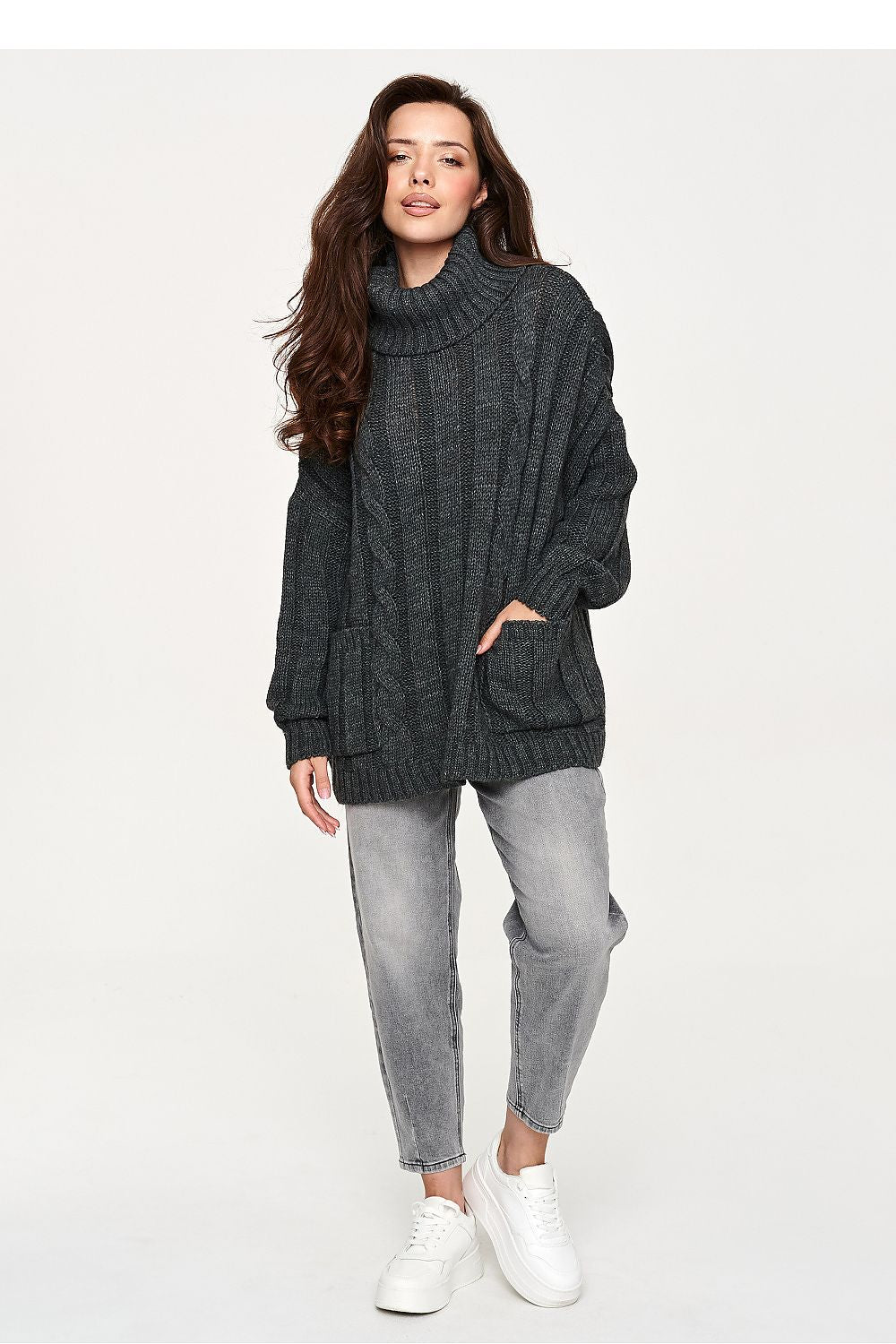  Rollkragenpullover model 232050 Makadamia 