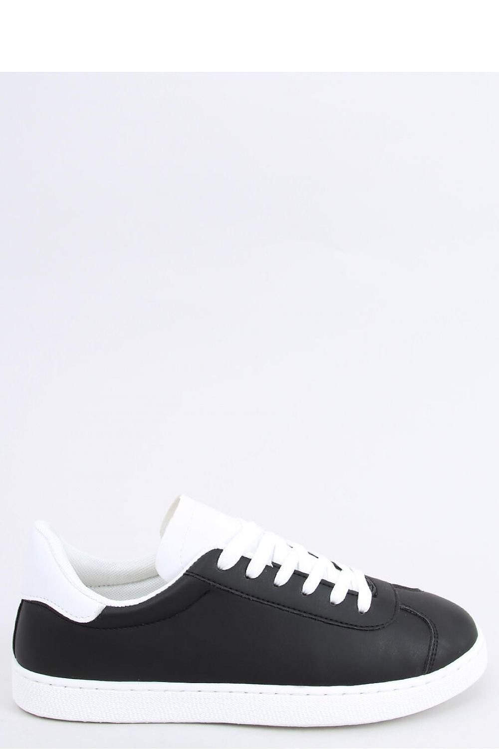 Sneakers Model 161973 Inello