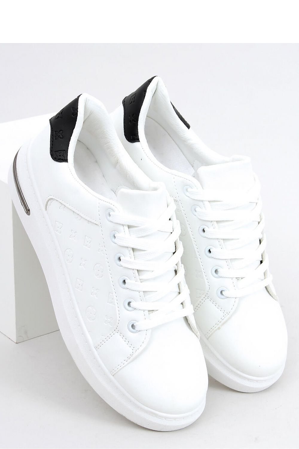 Sneakers Model 163894 Inello