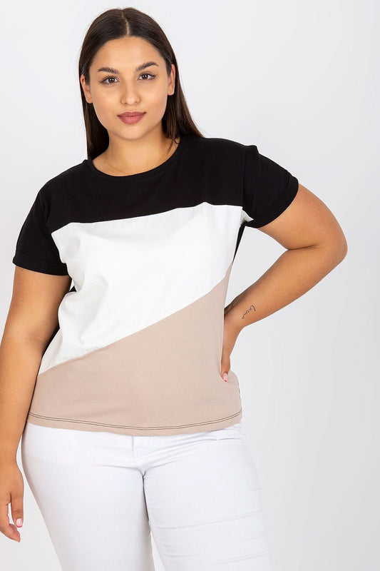 Plus-Size T-shirt Model 166732 Relevance