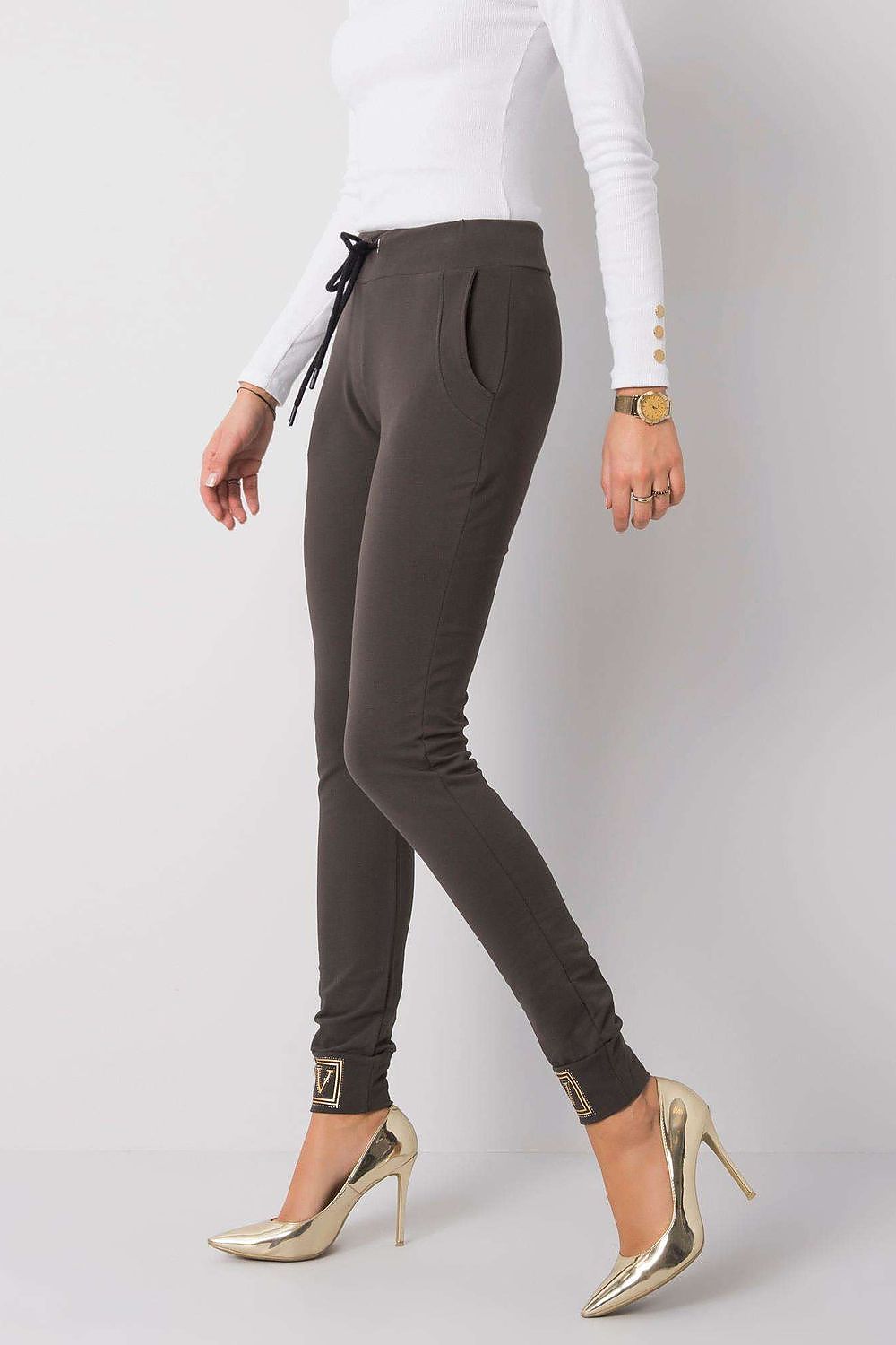  Sportanzug Hosen model 166740 Relevance 