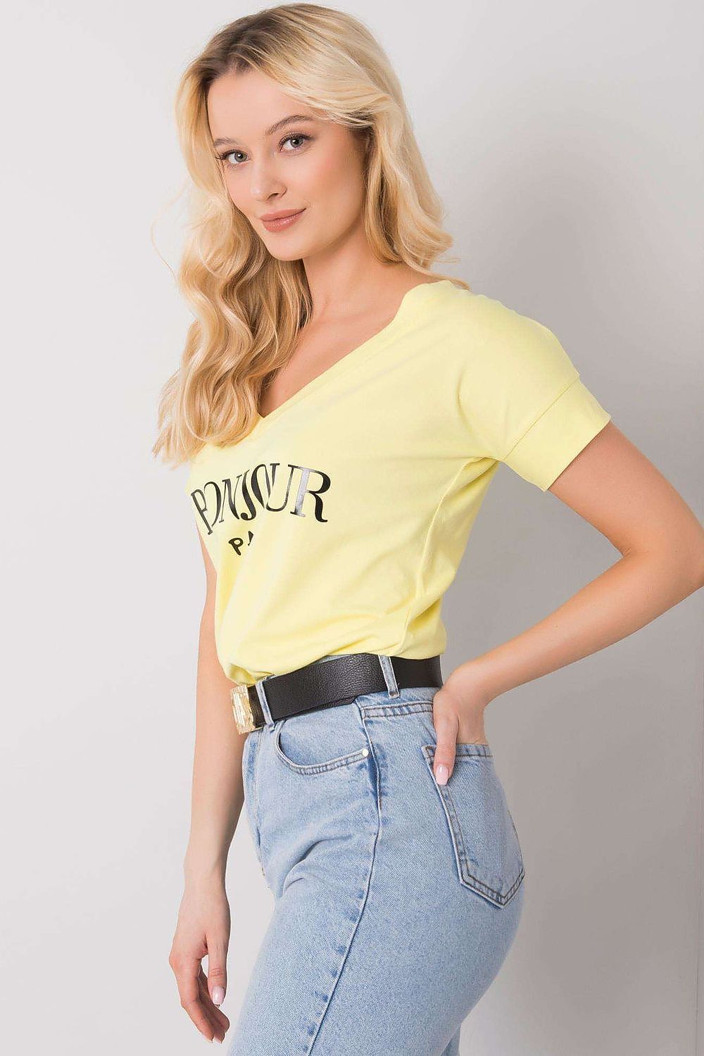 ~T-shirt Model 167354 Fancy