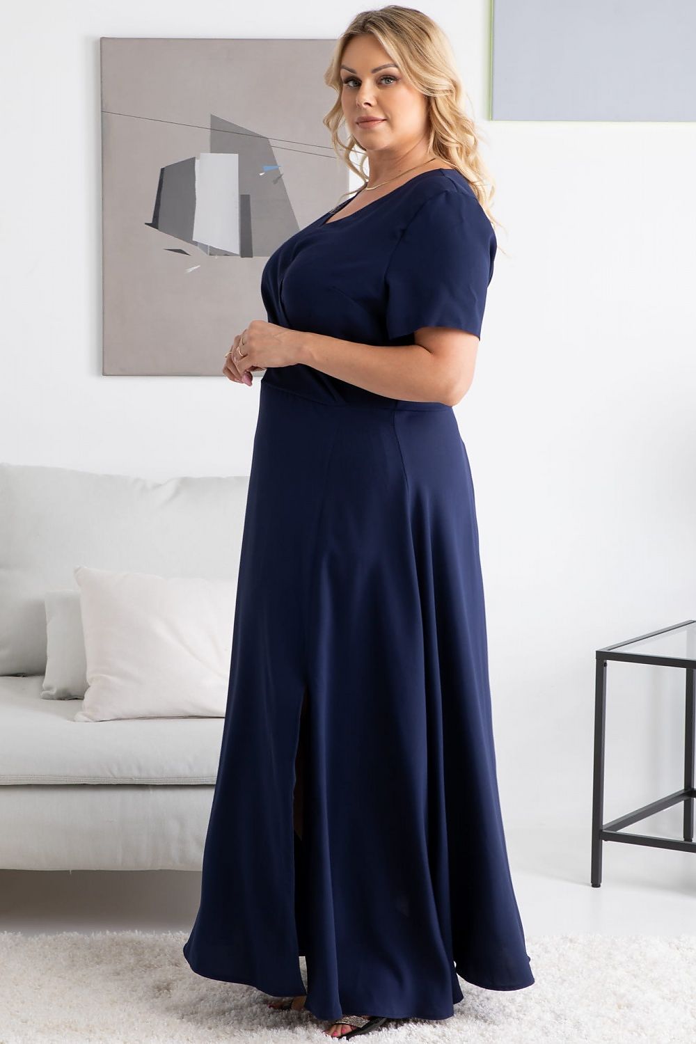 Plus-Size Kleider Model 168951 Karko