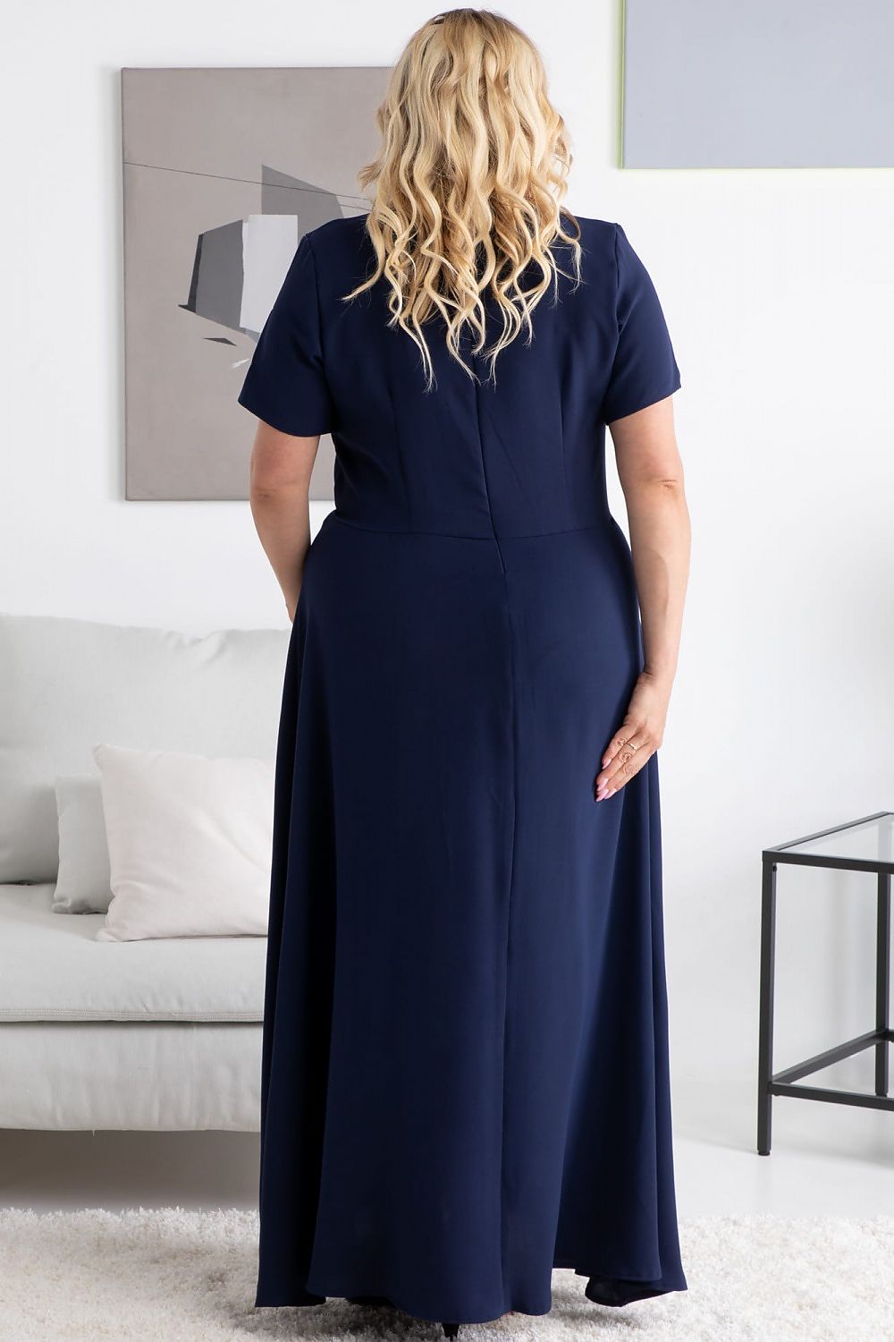 Plus-Size Kleider Model 168951 Karko