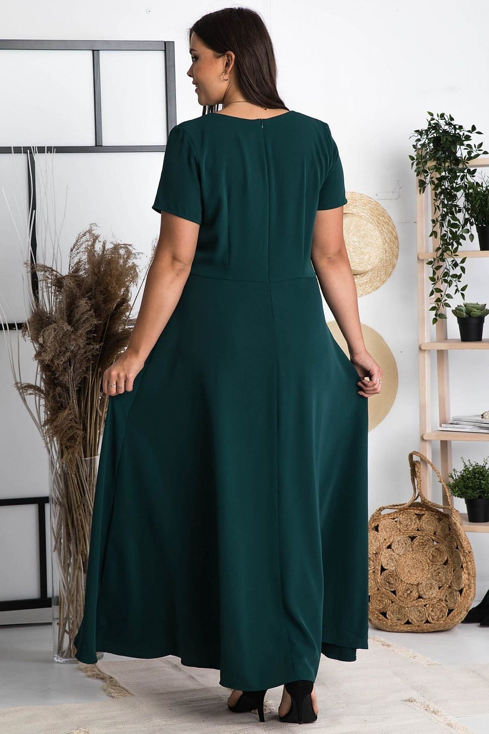 Plus-Size Kleider Model 168952 Karko