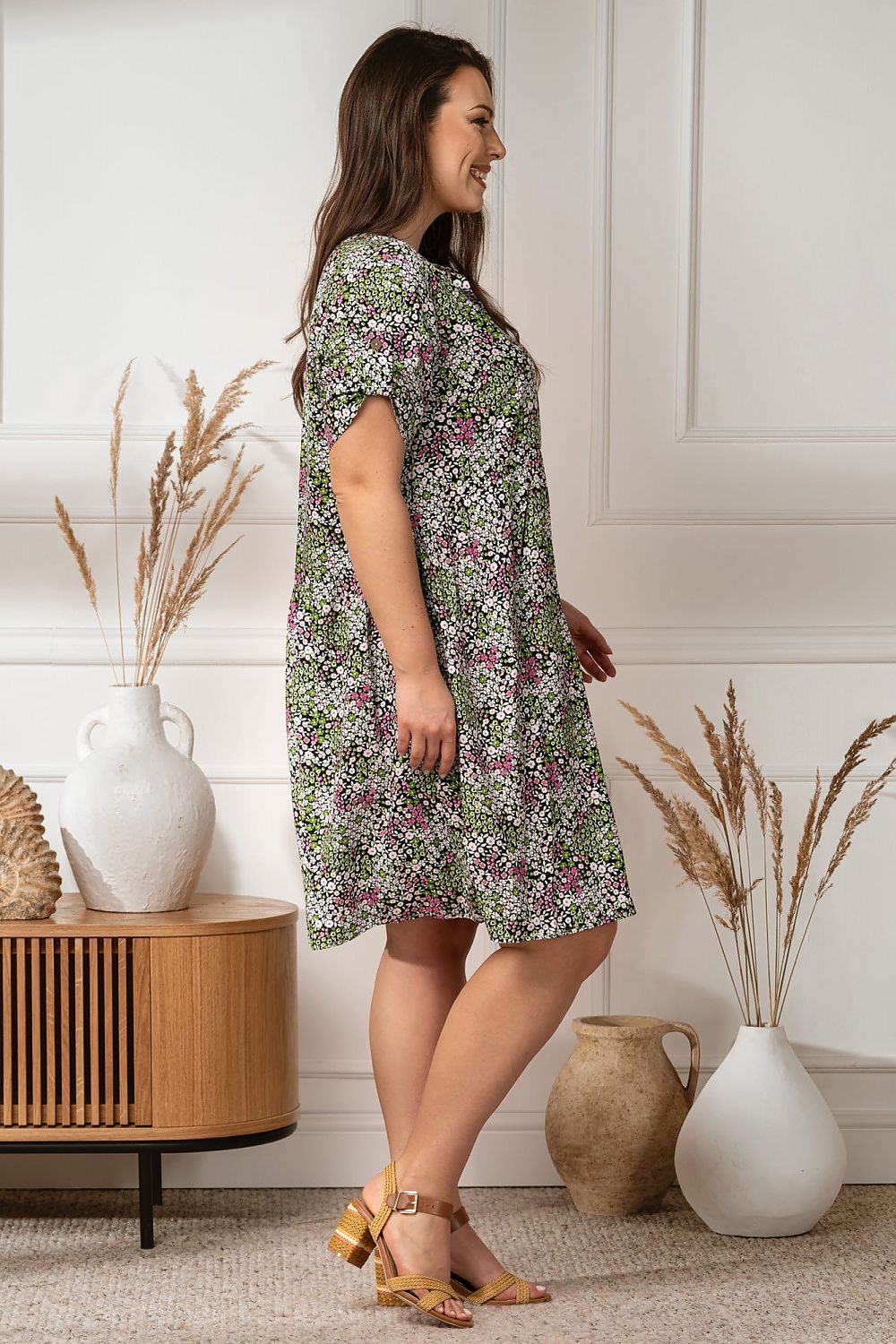 Plus-Size Kleider Model 169052 Karko