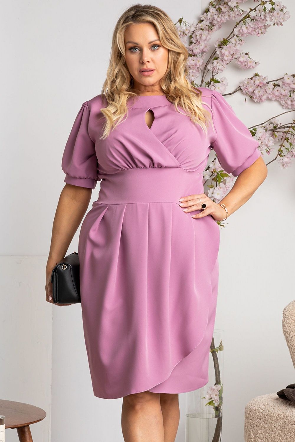 Plus-Size Kleider Model 169164 Karko