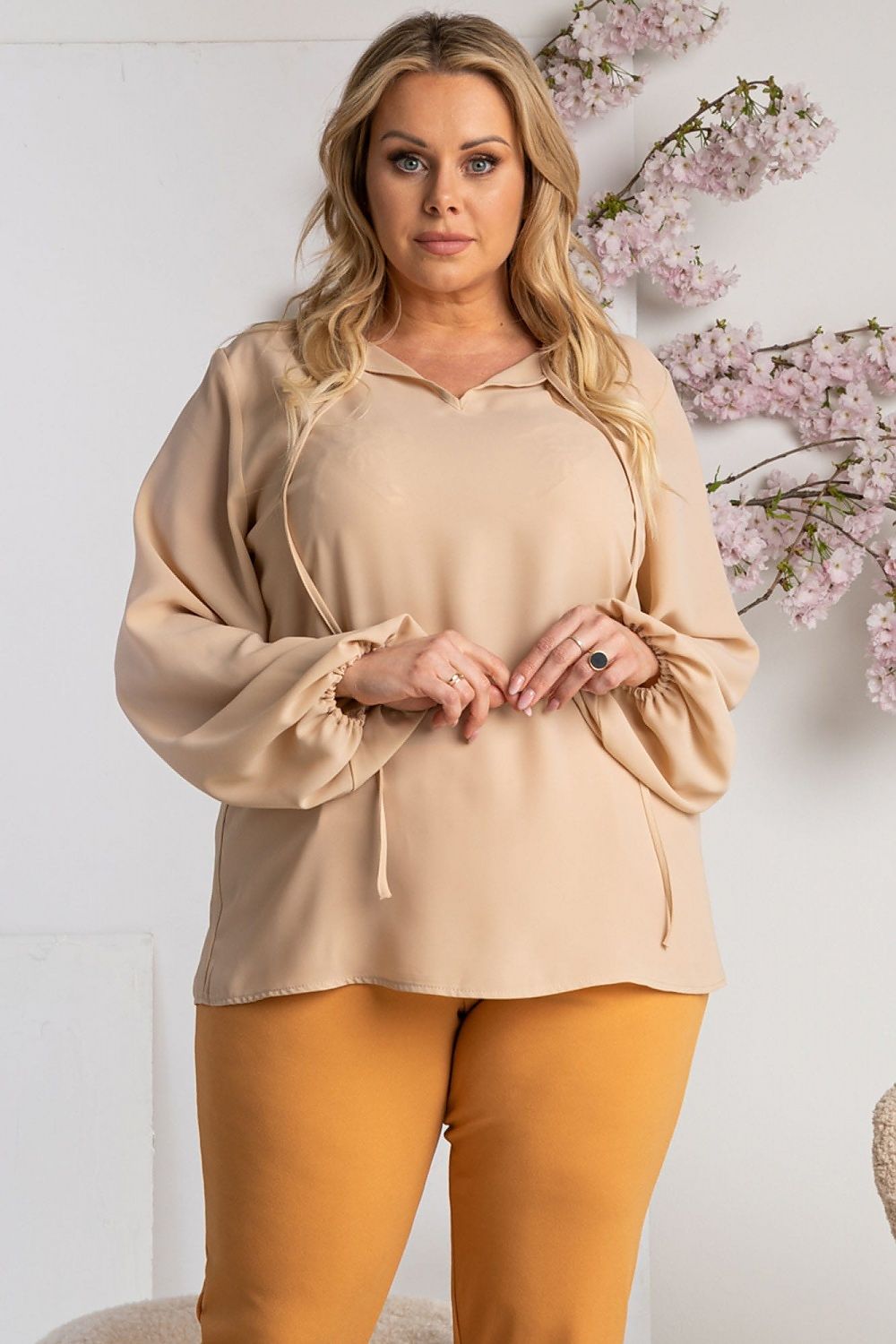 Plus-Size Bluse Model 169690 Karko