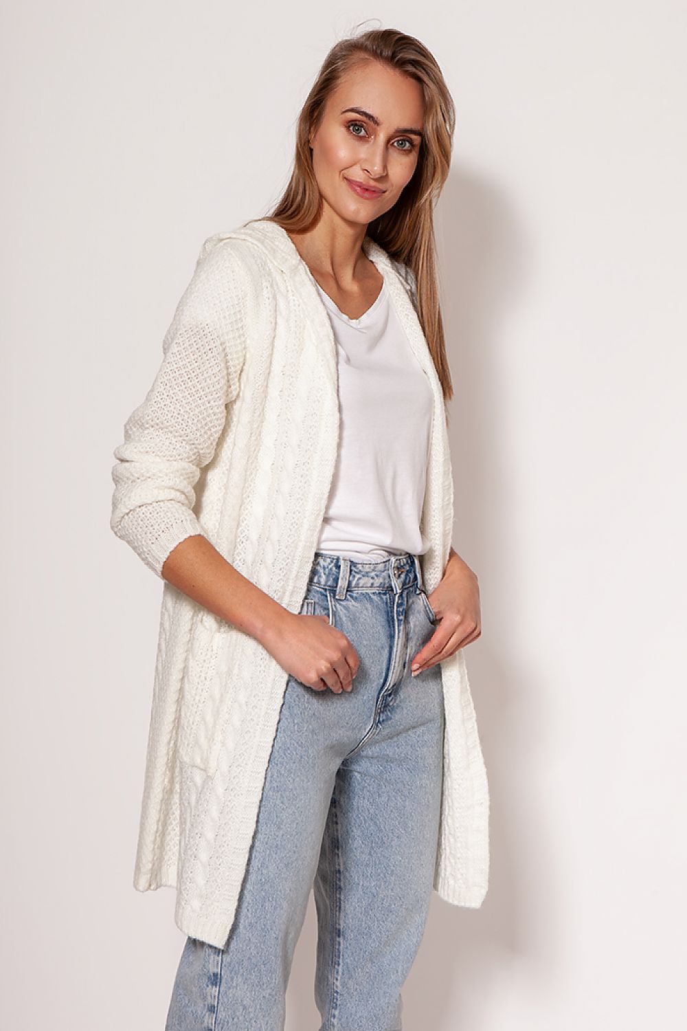 Cardigan Model 177135 MKM