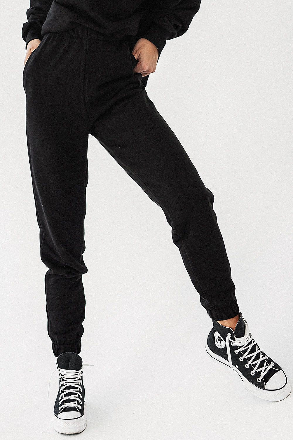 Sportanzug Hosen Model 177256 IVON