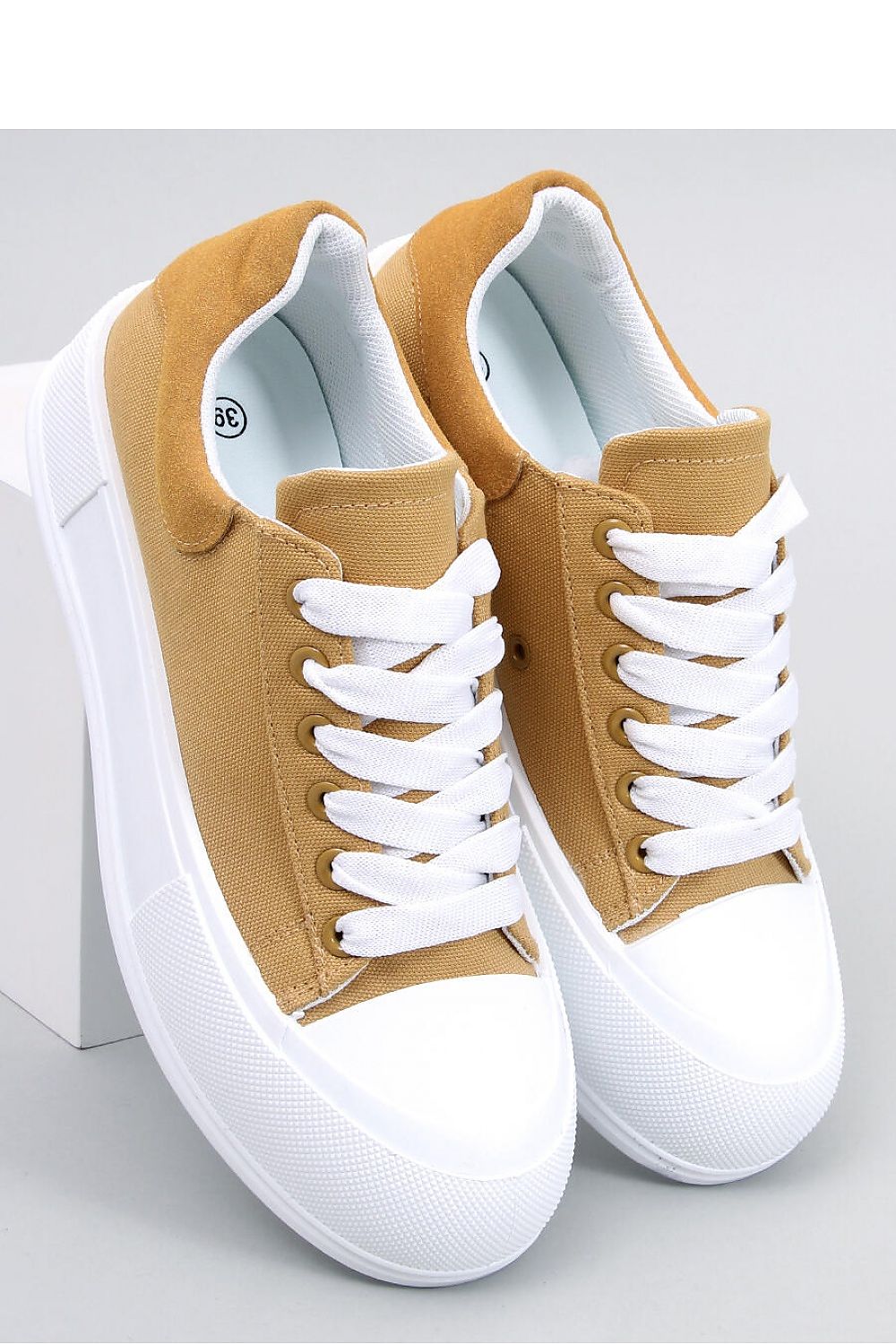 Sneakers Model 177310 Inello