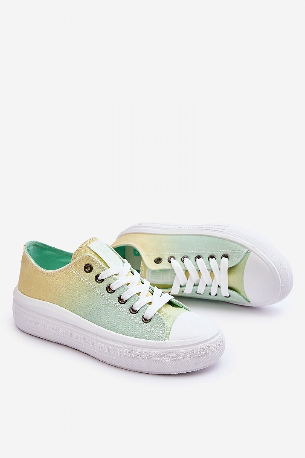 Sneakers Model 180654 Step in style