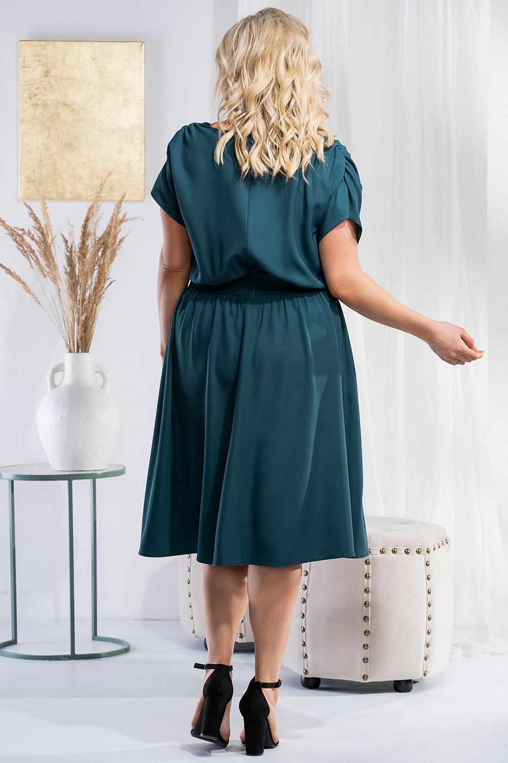 Plus-Size Kleider Model 183387 Karko