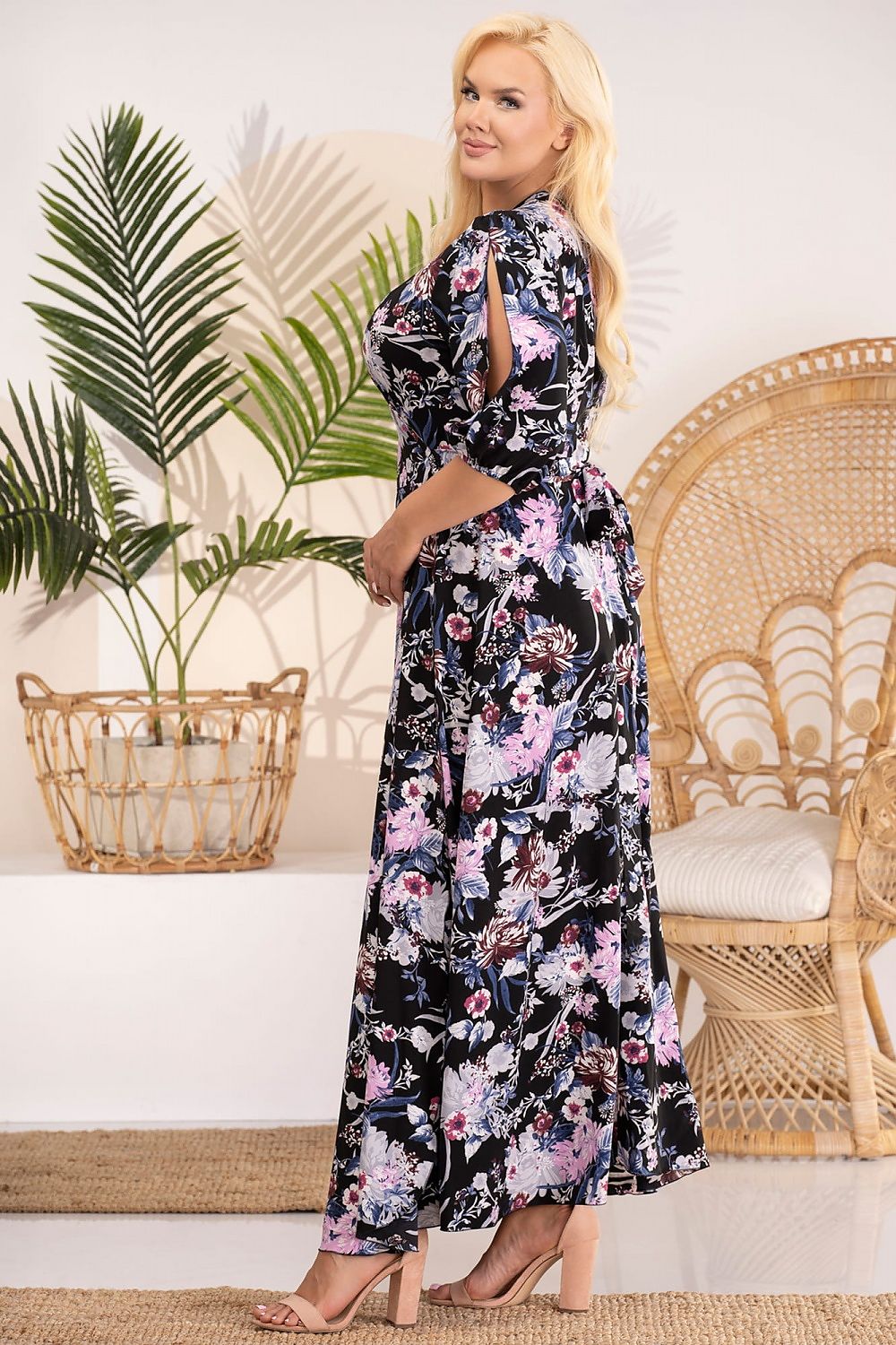 Plus-Size Kleider Model 183391 Karko