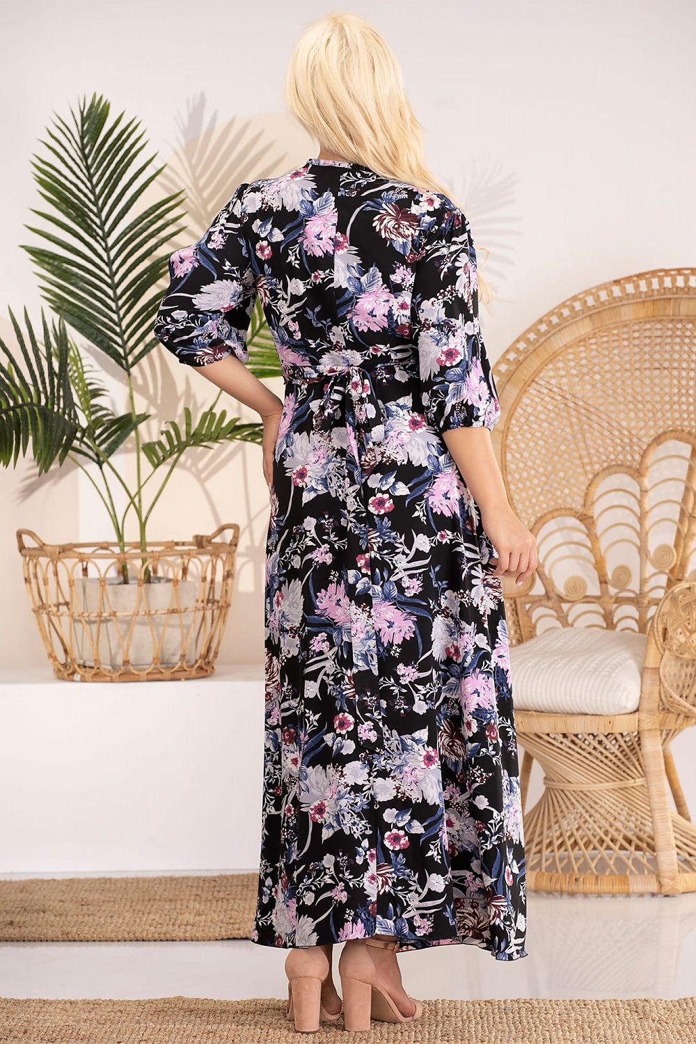 Plus-Size Kleider Model 183391 Karko