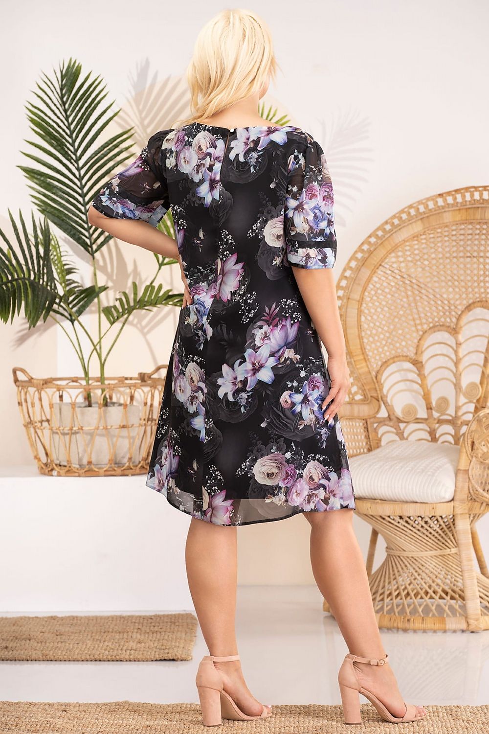 Plus-Size Kleider Model 183393 Karko