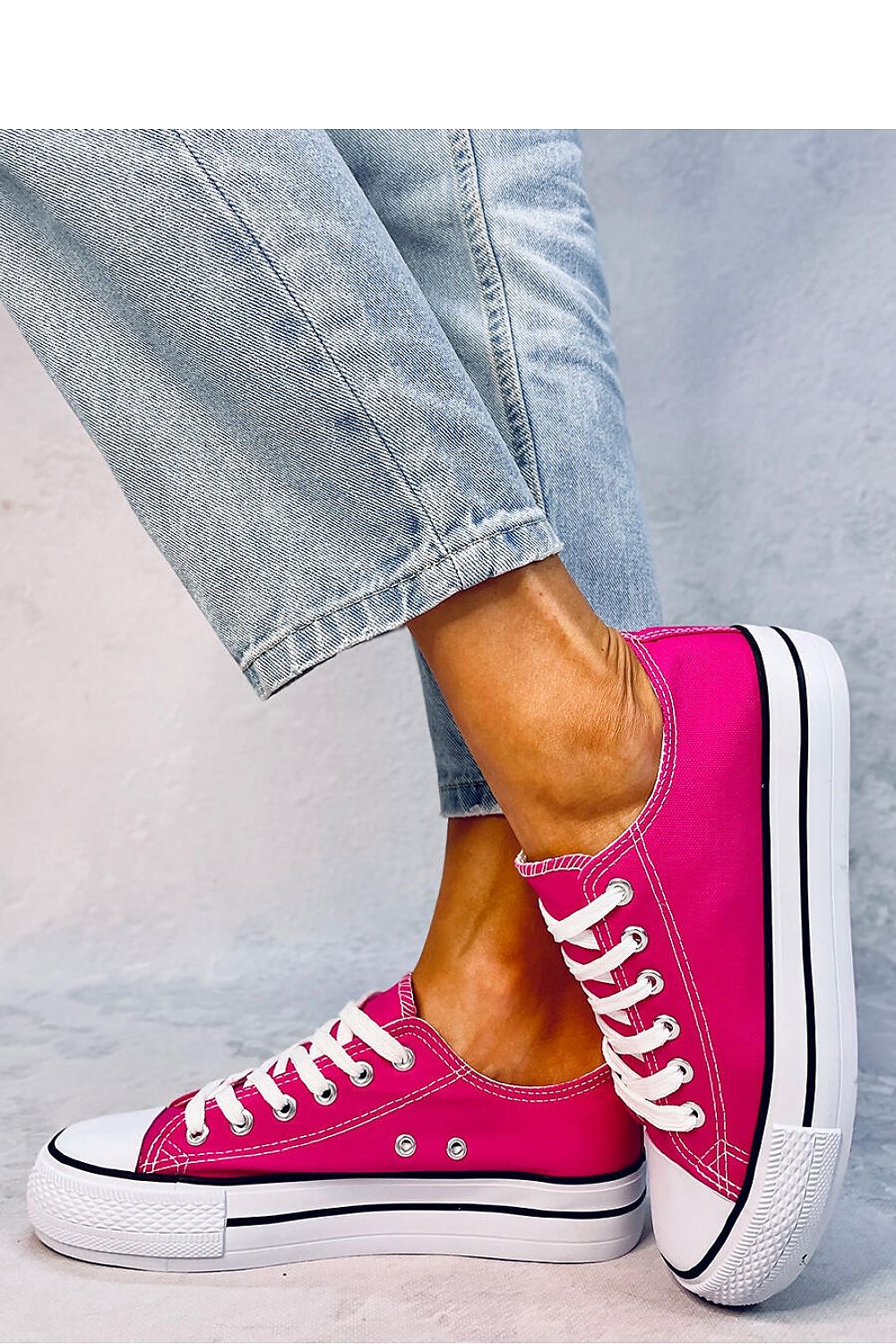 Sneakers Model 184260 Inello