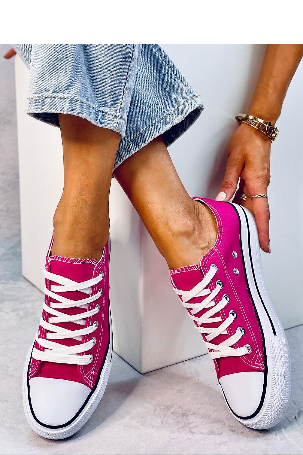 Sneakers Model 184260 Inello