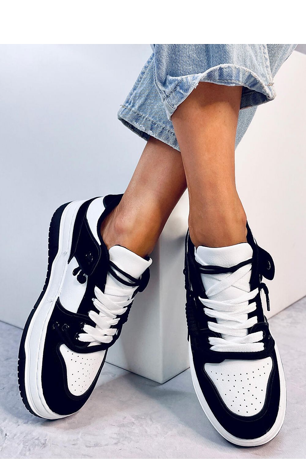 Sportschuhe Model 184359 Inello