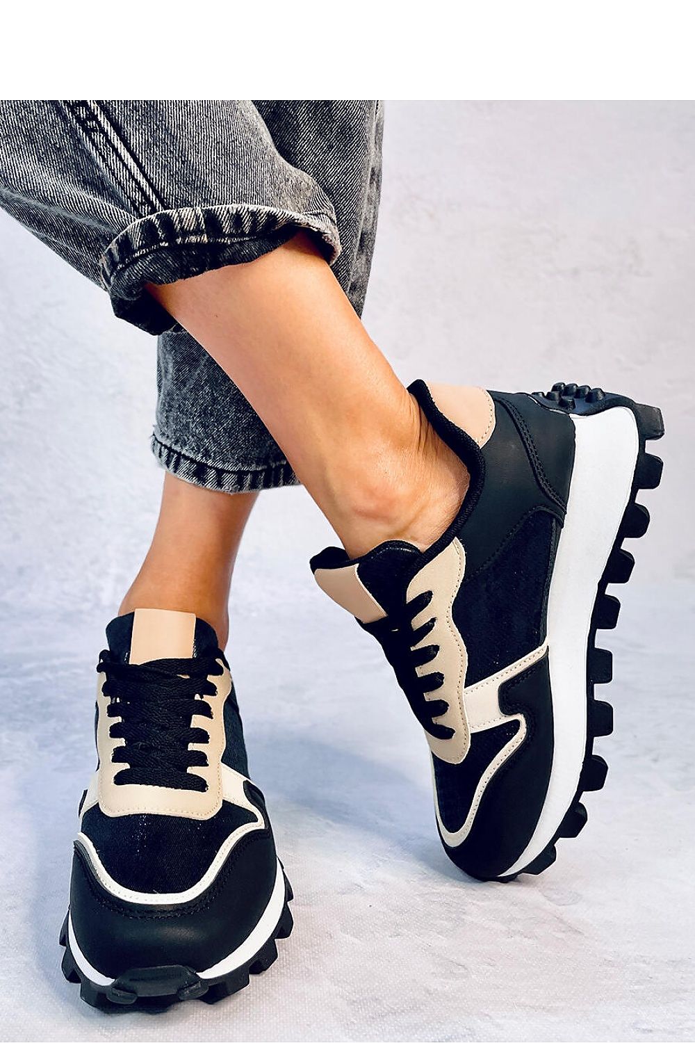 Sportschuhe Model 184364 Inello